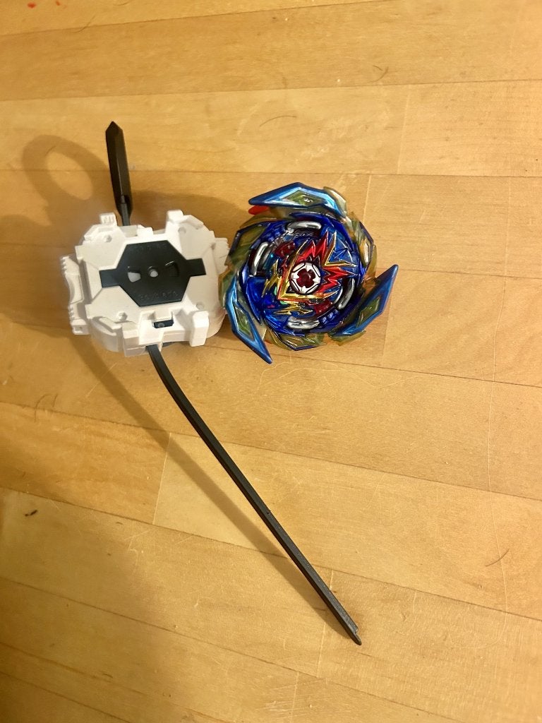 Beyblade X Valkryek met lanceerder, Verzamelen, Ophalen of Verzenden, Zo goed als nieuw