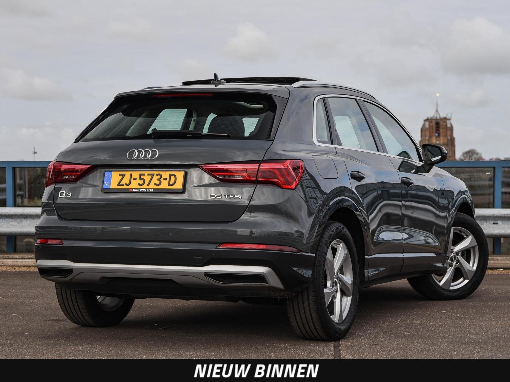 Audi Q3 35 TFSI Advanced | Panoramadak | Matrix LED | Camera, Auto's, Dealer onderhouden, Stof, 4 cilinders, 150 pk