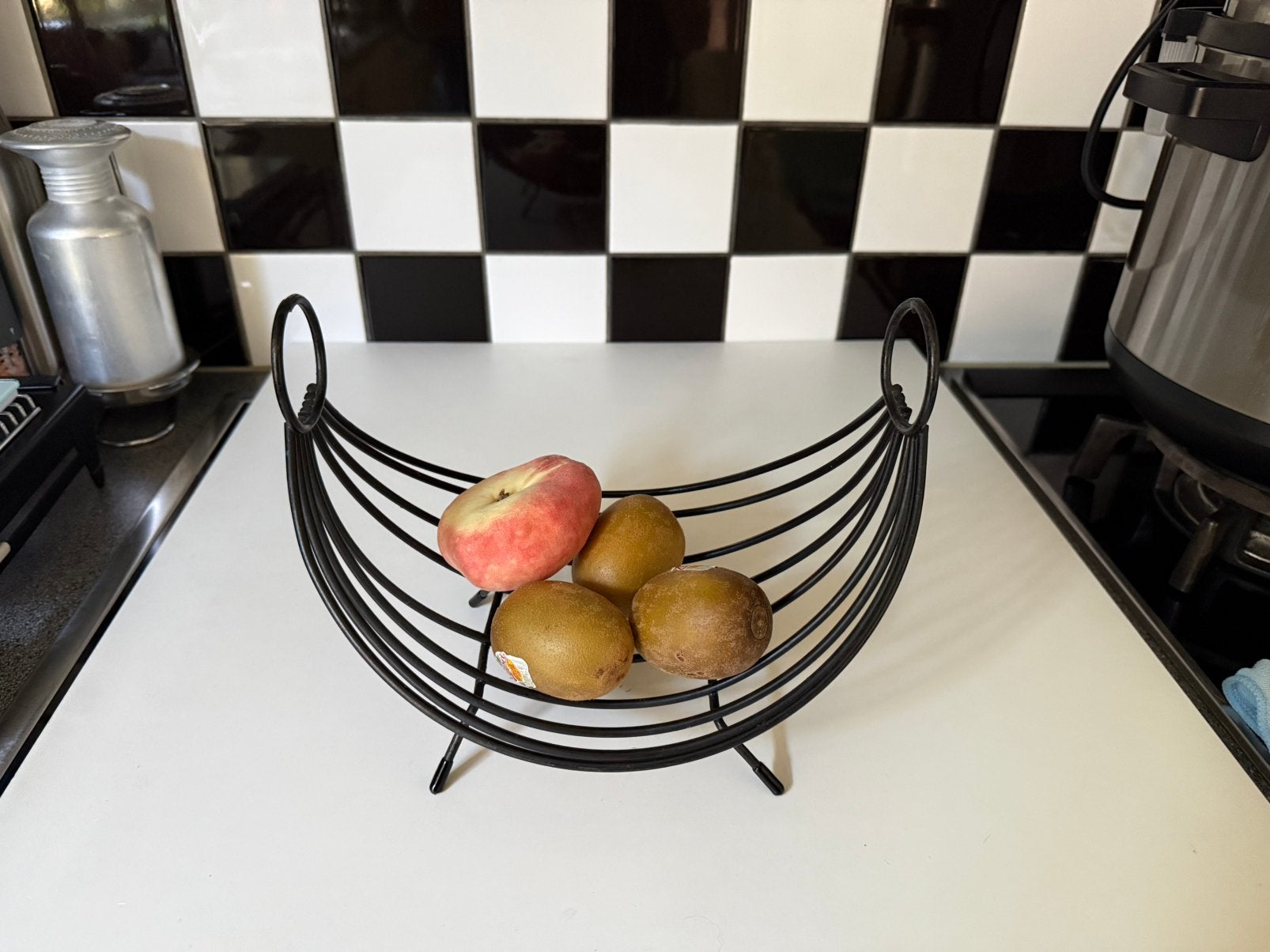 Pilastro vintage fruitmand zwart metaal jaren 50 fruitschaal, Ophalen of Verzenden
