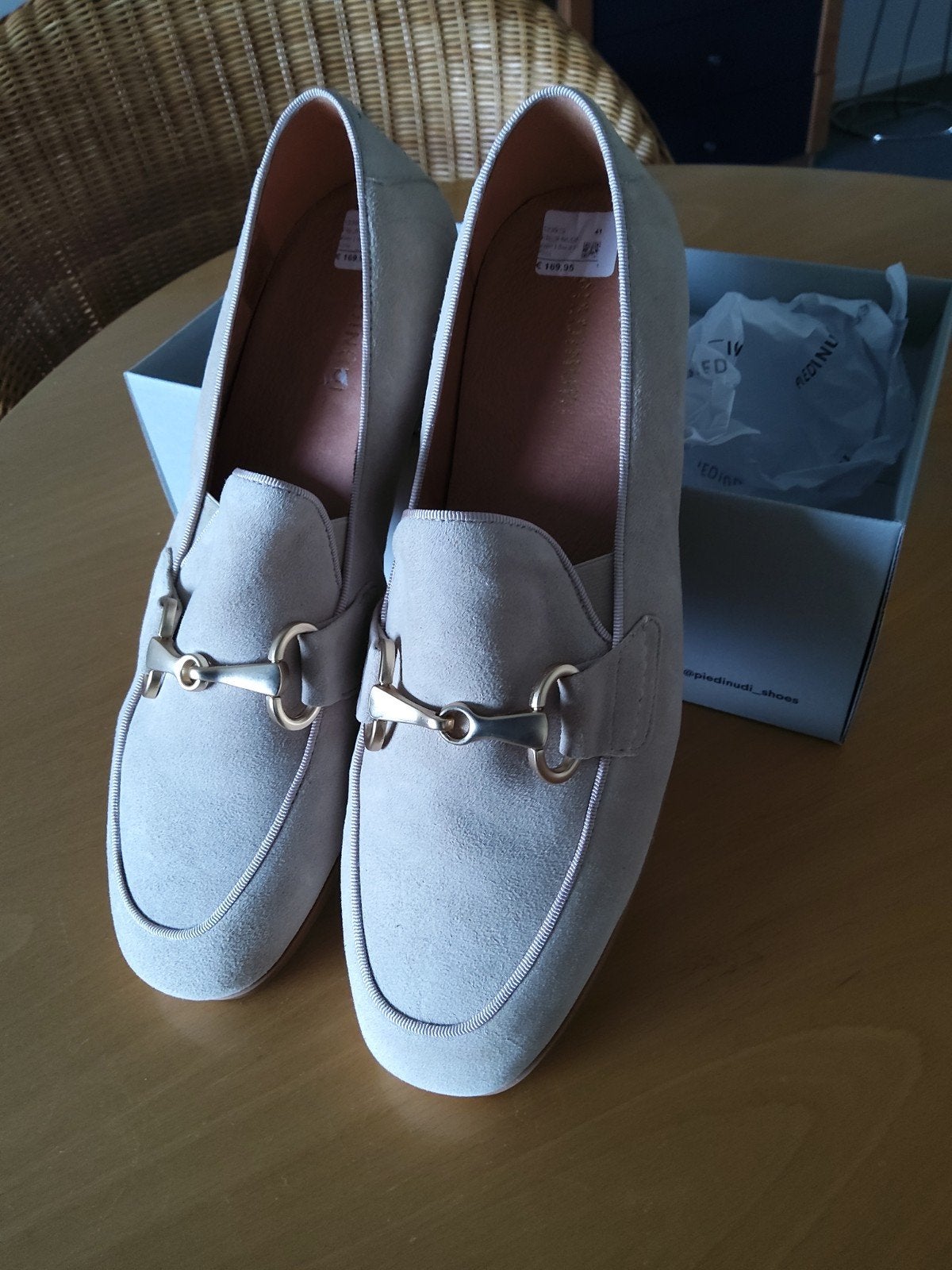 Piedi Nudi Instappers - Zandkleurig - Maat 42, Kleding | Dames, Nieuw, Ophalen of Verzenden, Piedi Nudi, Instappers