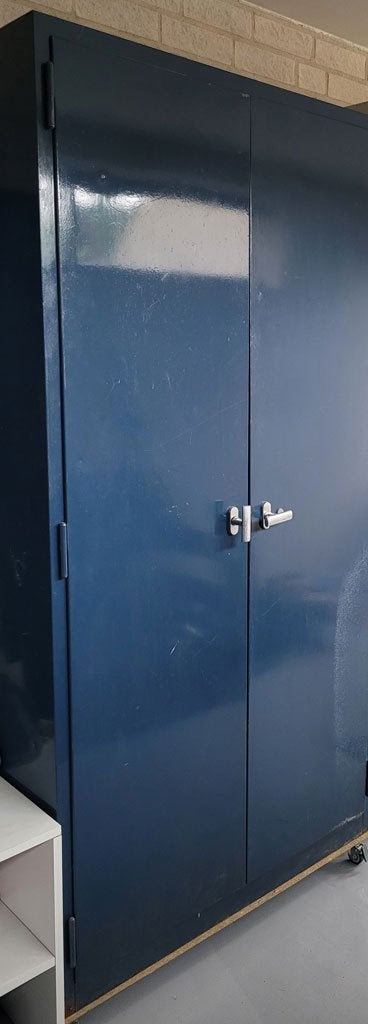 Archiefkasten staal, 2-deurs. 2 stuks., Ophalen, Gebruikt, Meerdere deuren, 50 tot 100 cm
