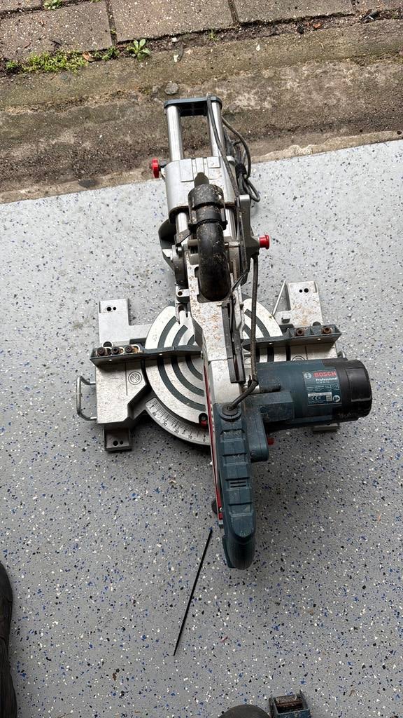 Defecte bosch GCM 80 SJ afkort zaag, Ophalen, Gebruikt, Cirkelzaag, 70 mm of meer