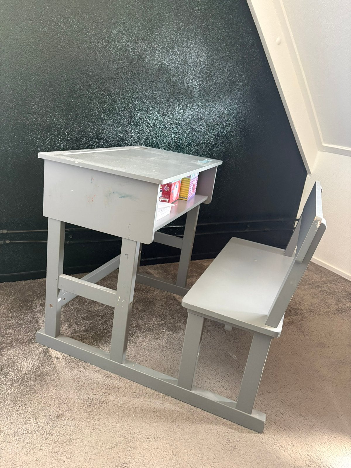 Bureau oldskool peuter / kleuter, Ophalen, Gebruikt, Hout, Kinderbureau