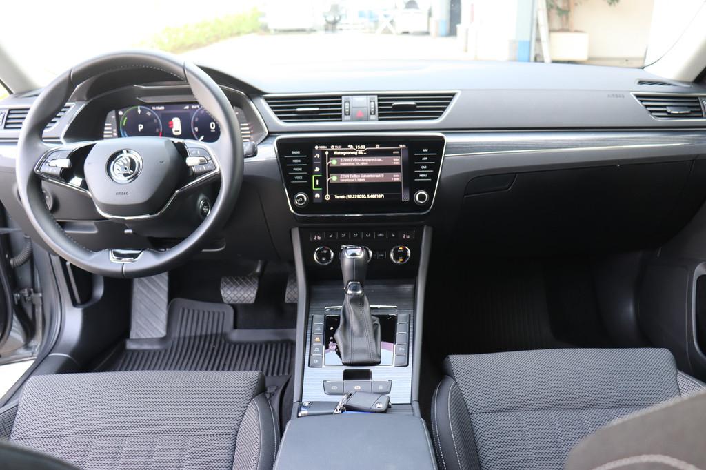 Skoda Superb Combi 1.4 TSI iV Business Edition Plus O.a: Tre, Auto's, Skoda, Stof, Gebruikt, 4 cilinders, Met garantie (alle)
