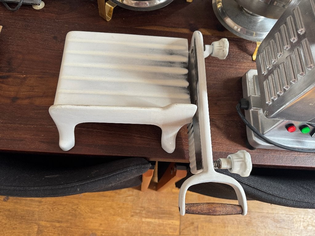 Vintage Professionele Kaassnijmachine Handmatig - Emaille, Ophalen, Gebruikt, Metaal, Snijmachine