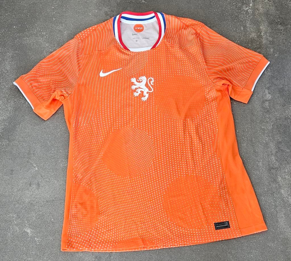2x OranjeLeeuwinnen Nike Shirt 2025-2027 (L+M), Ophalen of Verzenden, Nieuw, Shirt