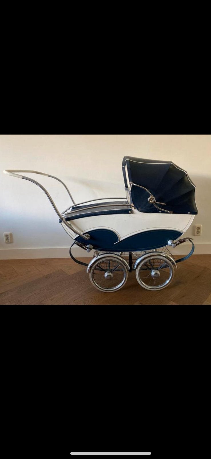 Antieke poppen wagen kinderwagen hele goeie staat, Kinderen en Baby's, Kinderwagens en Combinaties, Ophalen of Verzenden, Zo goed als nieuw