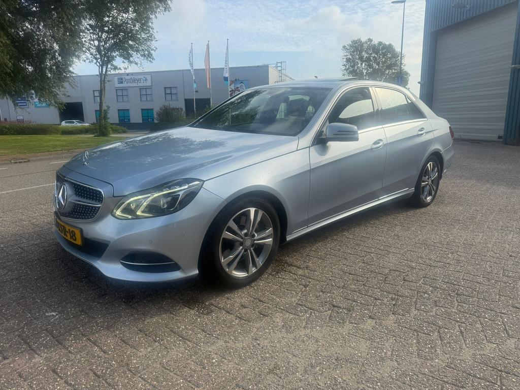 17 inch orginele Mercedes velgen W212, Auto-onderdelen, Banden en Velgen, Ophalen, Banden en Velgen, 17 inch, Personenwagen