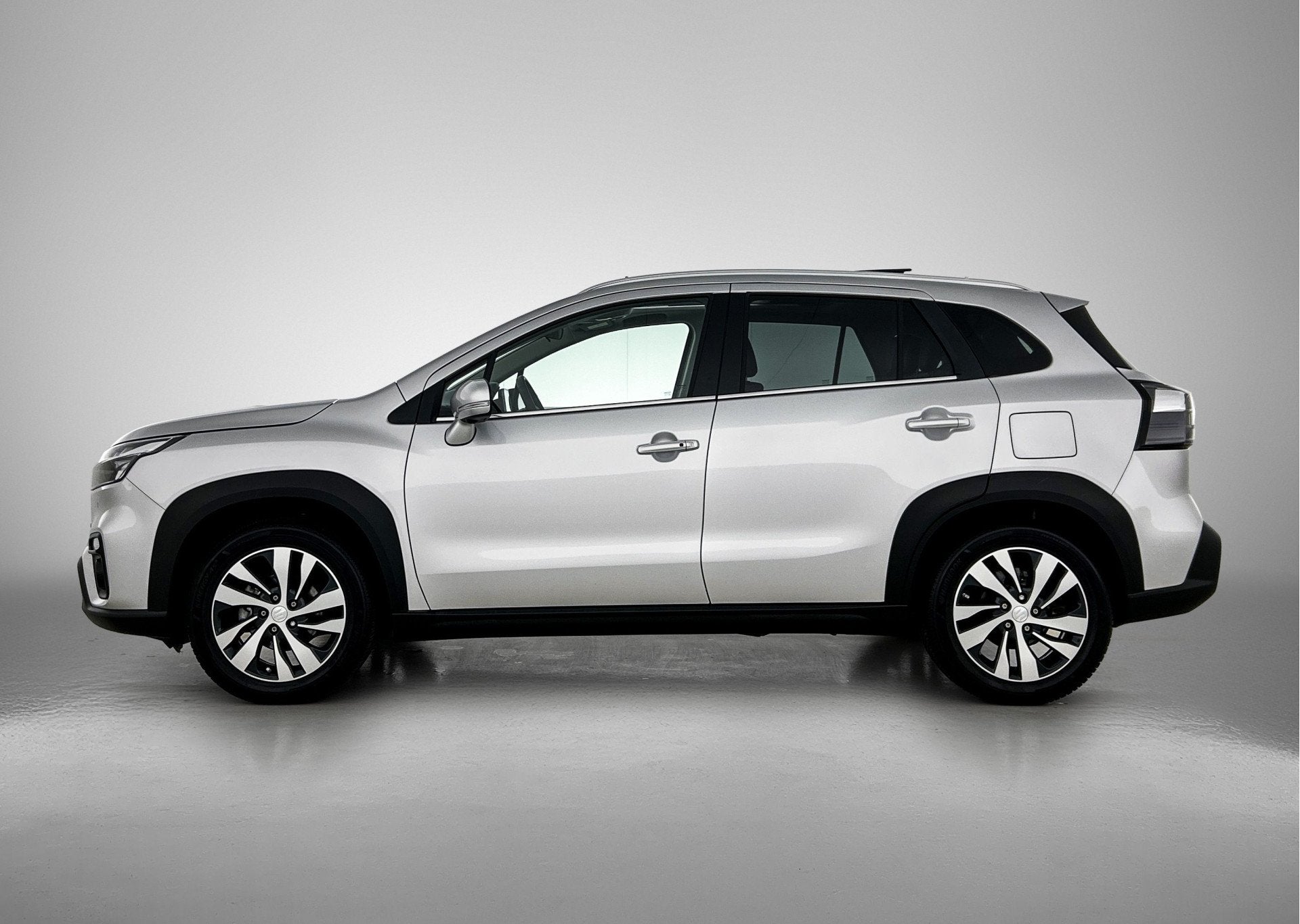 Suzuki S-Cross 1.5 Hybrid AllGrip Style Apple Carplay / Andr, Auto's, Automaat, Stof, Gebruikt, 4 cilinders