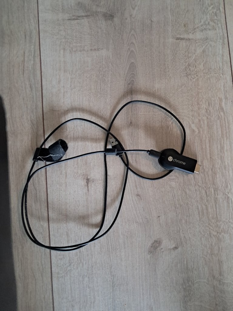 Gebruikte TV, Google Chromecast en TPLINK router, Ophalen, Gebruikt, HDMI