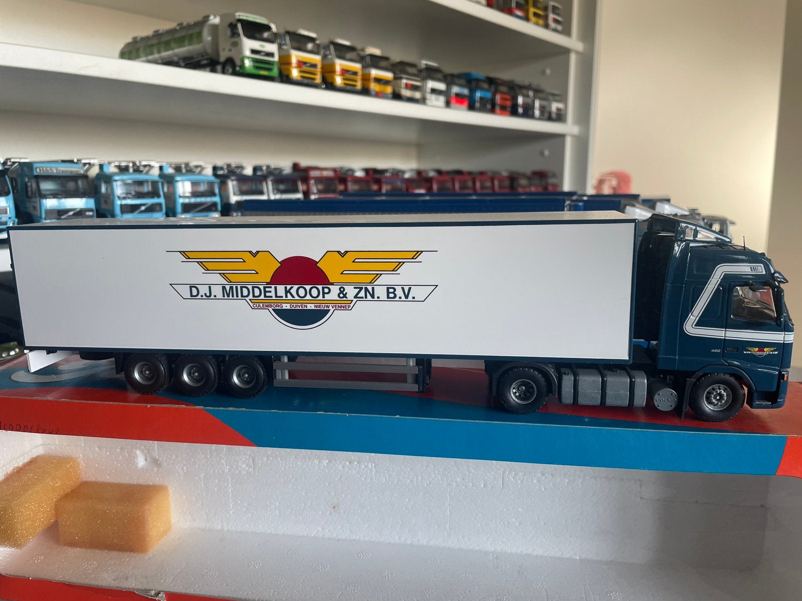 Volvo FH2 Middelkoop., Hobby en Vrije tijd, Ophalen of Verzenden, Zo goed als nieuw, Bus of Vrachtwagen, Tekno