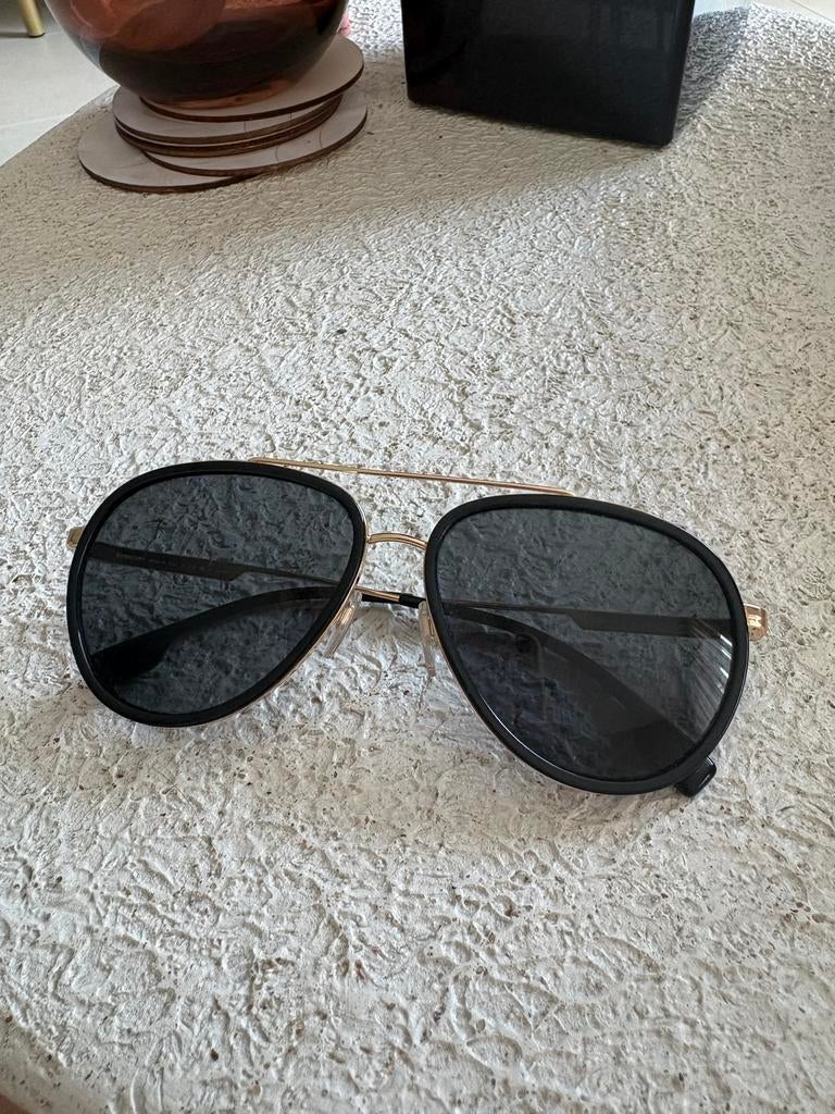 Burberry zonnebril NIEUW dames heren, Ophalen of Verzenden, Zo goed als nieuw, Zwart, Overige merken