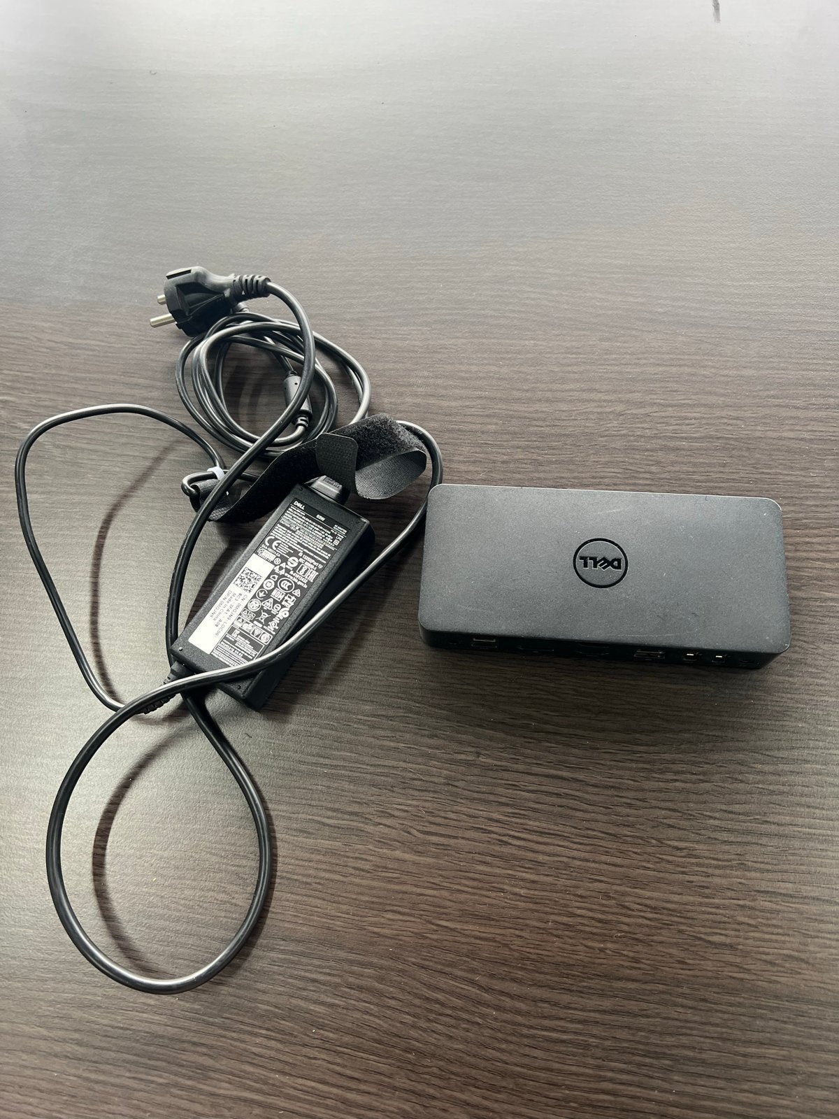 Dell D3100 Docking Station met Voeding, Computers en Software, Ophalen of Verzenden, Zo goed als nieuw, Docking station, Laptop