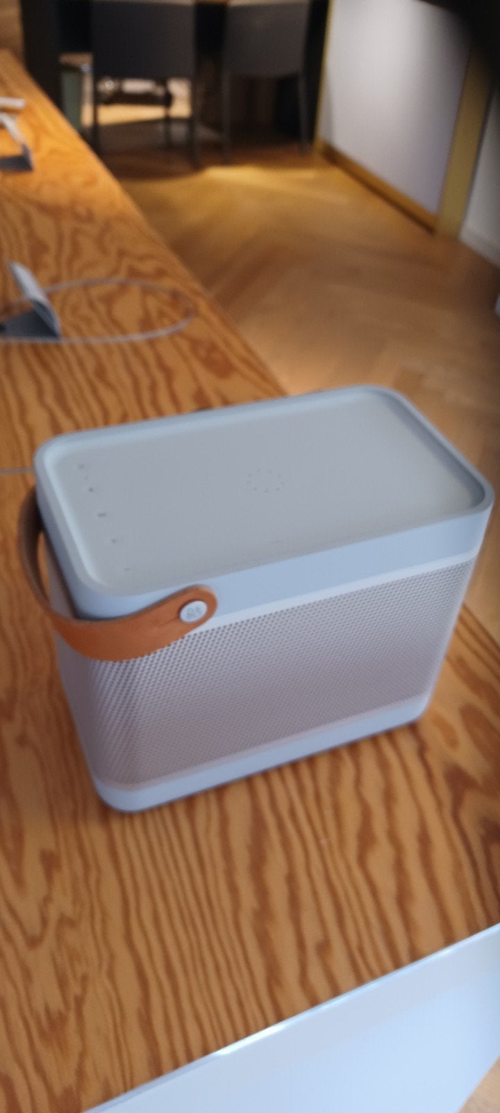 Bang & Olufsen Beolit 20 Bluetooth speaker Grey Mist, Zo goed als nieuw, Draagbare speaker, Bang & Olufsen, Info@praalder.nl