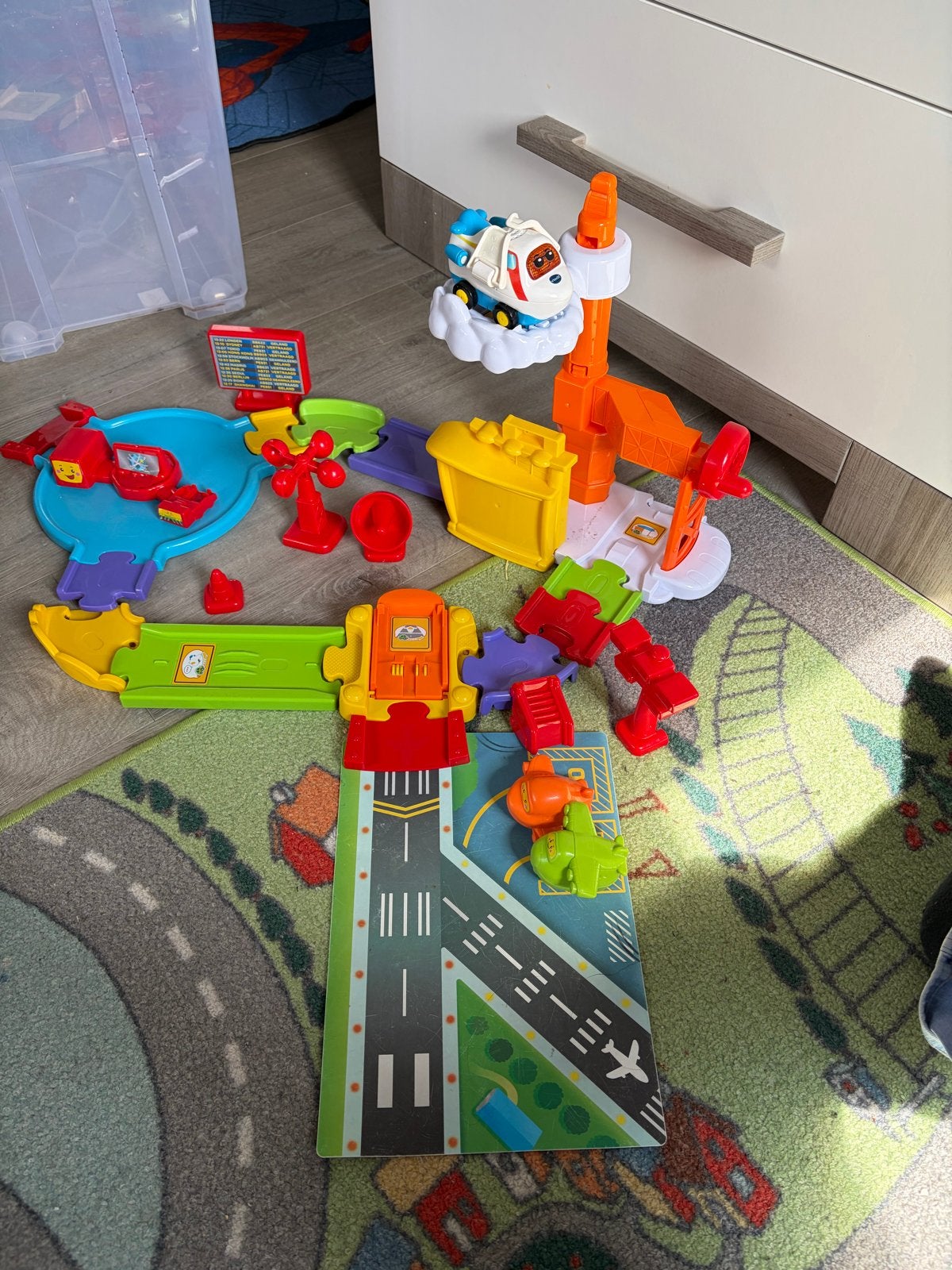VTech Toet Toet Auto's Vliegveld met Valentijn Vliegtuig, Ophalen of Verzenden, Gebruikt, 2 tot 4 jaar