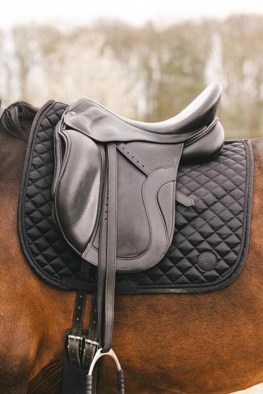 Kingsley Dressuurzadel D1 17,5 inch Medium boom, Dieren en Toebehoren, Paarden en Pony's | Zadels, Ophalen of Verzenden, Gebruikt