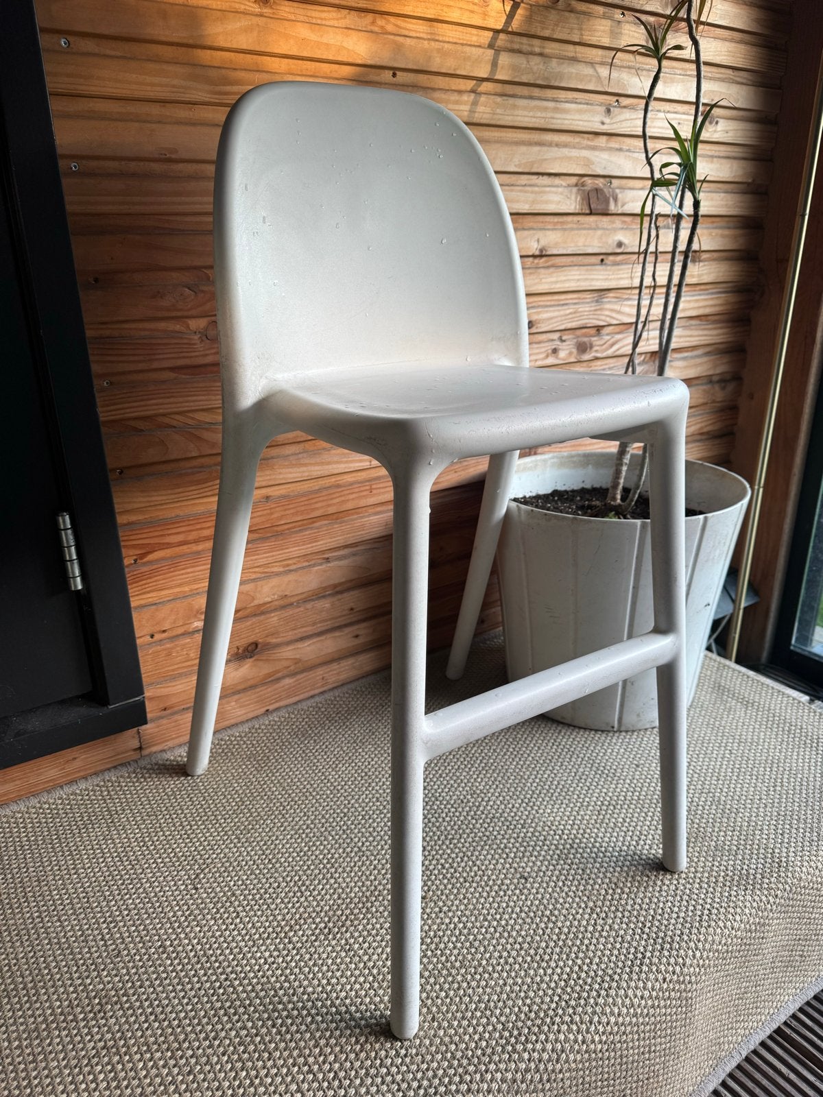 IKEA URBAN barkruk - wit, Huis en Inrichting, Stoelen, Ophalen, Kunststof, Gebruikt, Wit