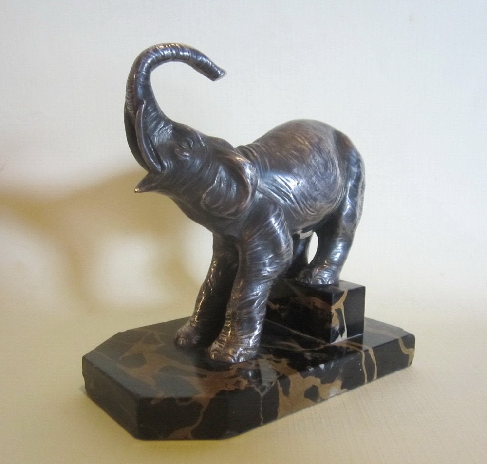 Art deco olifant, verzilverd metaal; Moreau, ca 1925, Antiek en Kunst, Verzenden, Art deco, Gemerkt, Beeld