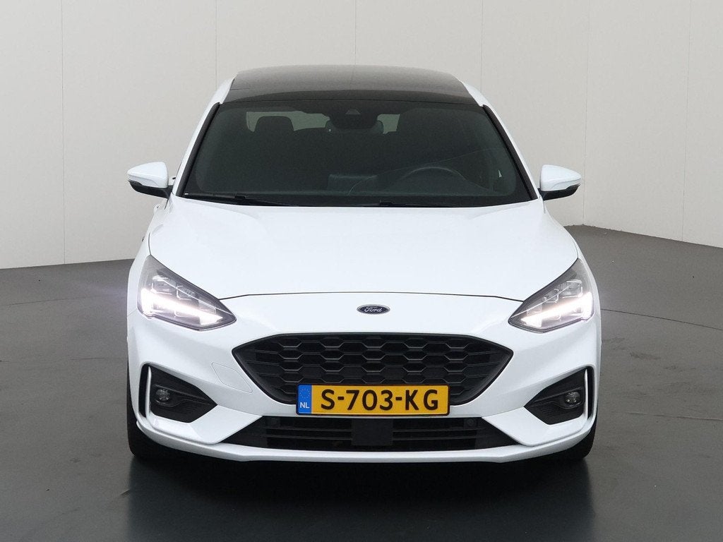 Ford Focus 1.0 EcoBoost St Line | Trekhaak | Panoramadak | W, Auto's, Ford, Gebruikt, Wit, Bedrijf, 3 cilinders