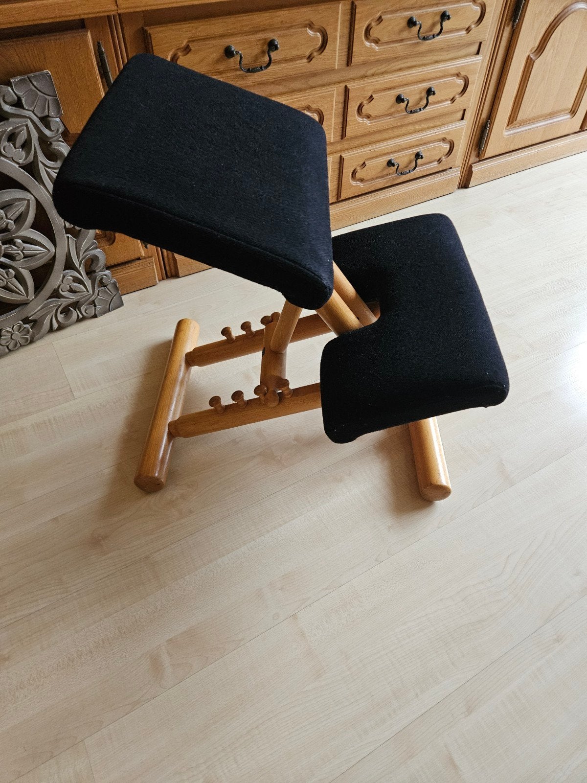 Ergonomische kniestoel - Zwart met houten frame, Hout, Gebruikt, Zwart, Ergonomisch
