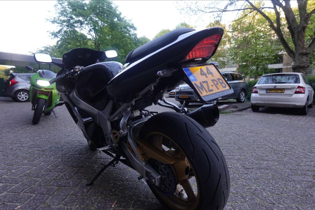 Suzuki GSX-R 1000 ( K1) Sportmotor - Zwart, Goede Staat, Motoren, Motoren | Suzuki, Sportuitlaat, 4 cilinders, Motorrijbewijs A