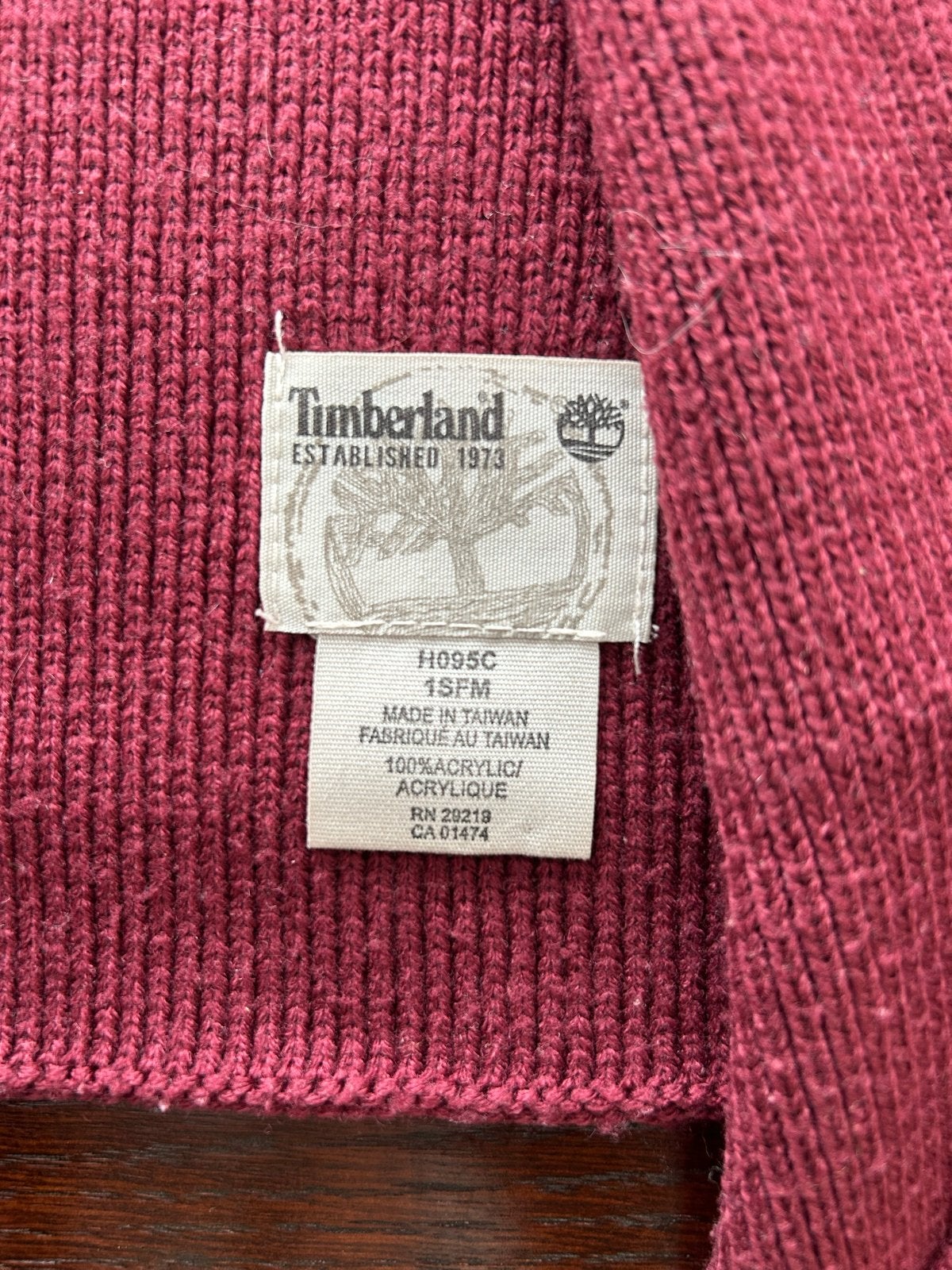 Timberland bordeauxrode sjaal, Kleding | Dames, Mutsen, Sjaals en Handschoenen, Ophalen, Zo goed als nieuw, Maat 38/40 (M), Sjaal