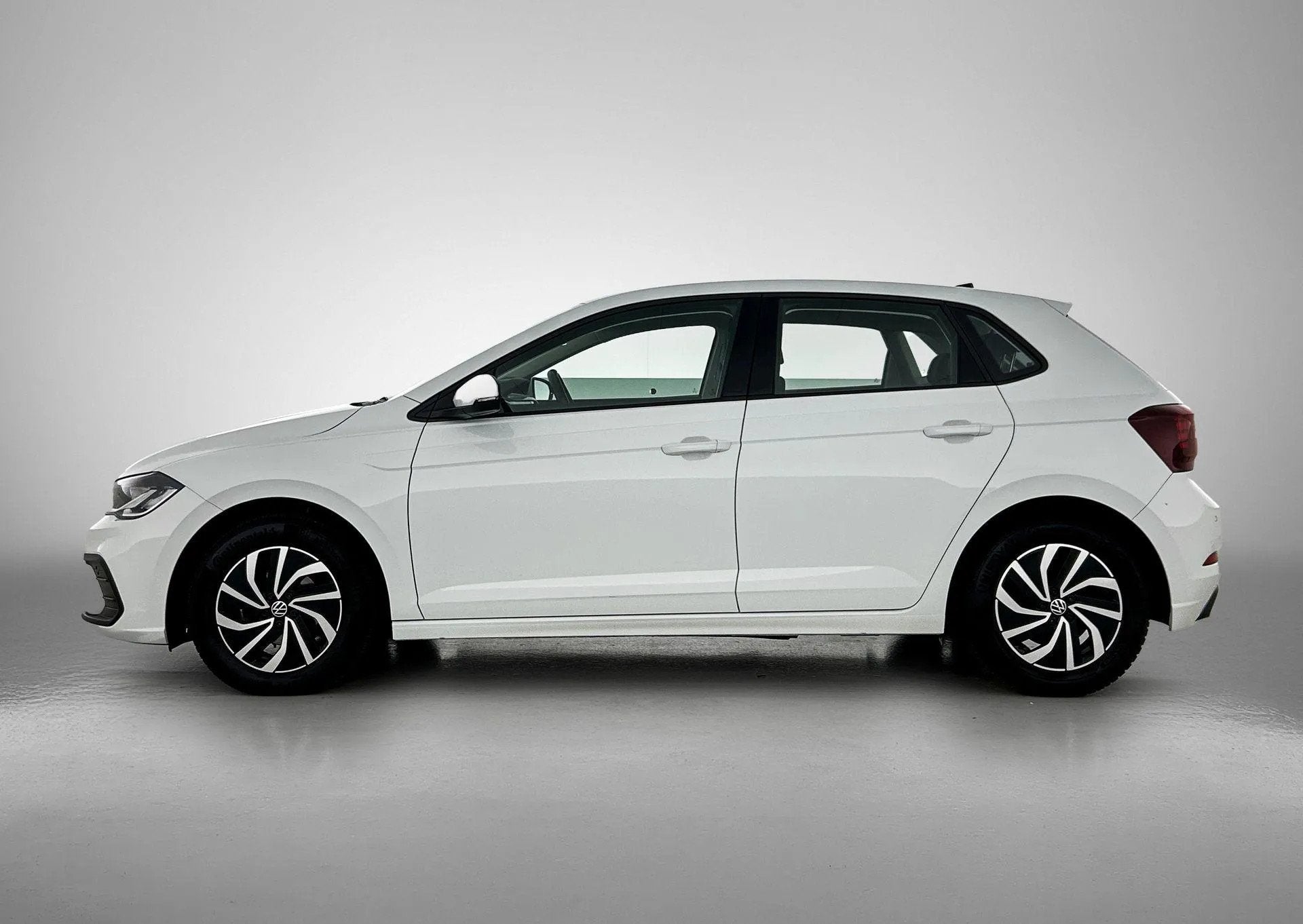 Volkswagen Polo 1.0 TSI Life Business | 95 PK (bj 2022), Private lease, Gebruikt, Bedrijf, 1000 kg