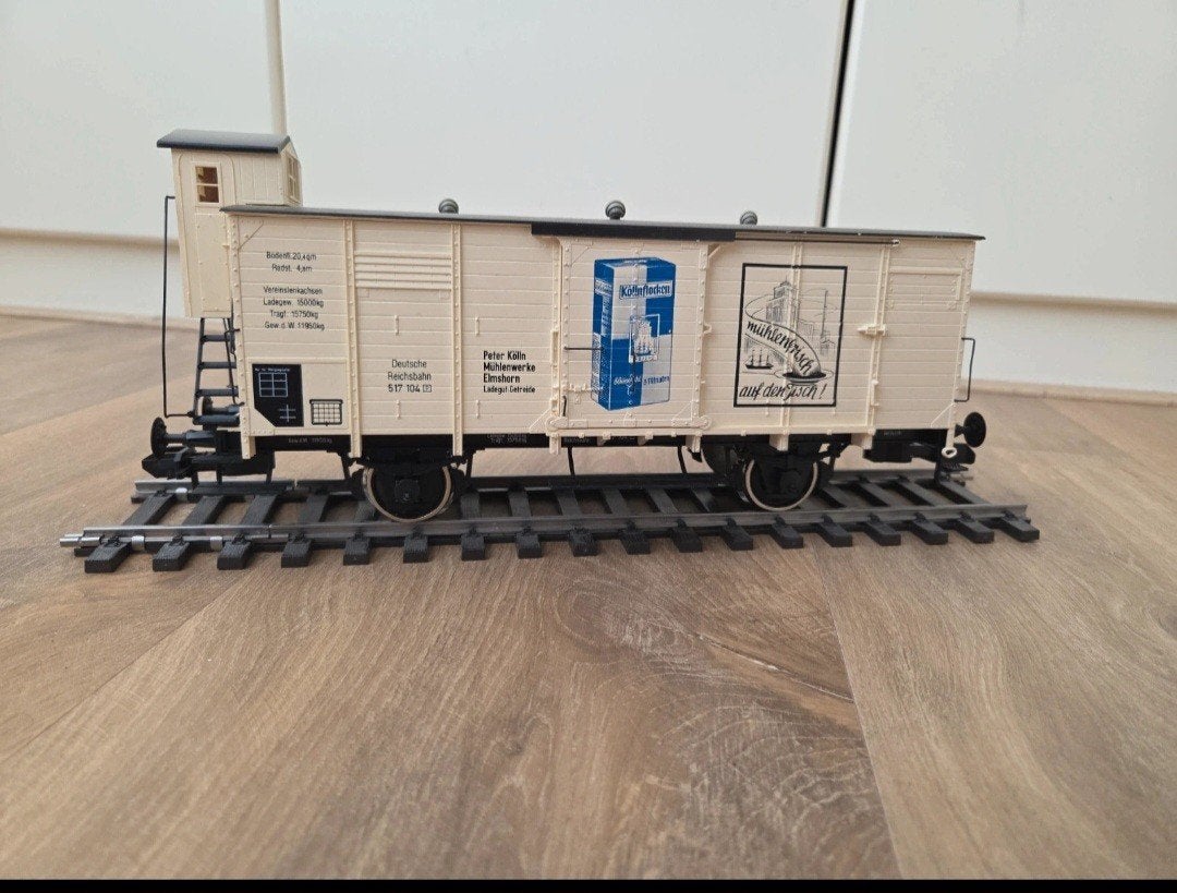 Märklin Spoor 1 Privatwagen 'Kölln Flocken' met vrachtwagen, Wisselstroom, Ophalen of Verzenden, Märklin, Nieuw