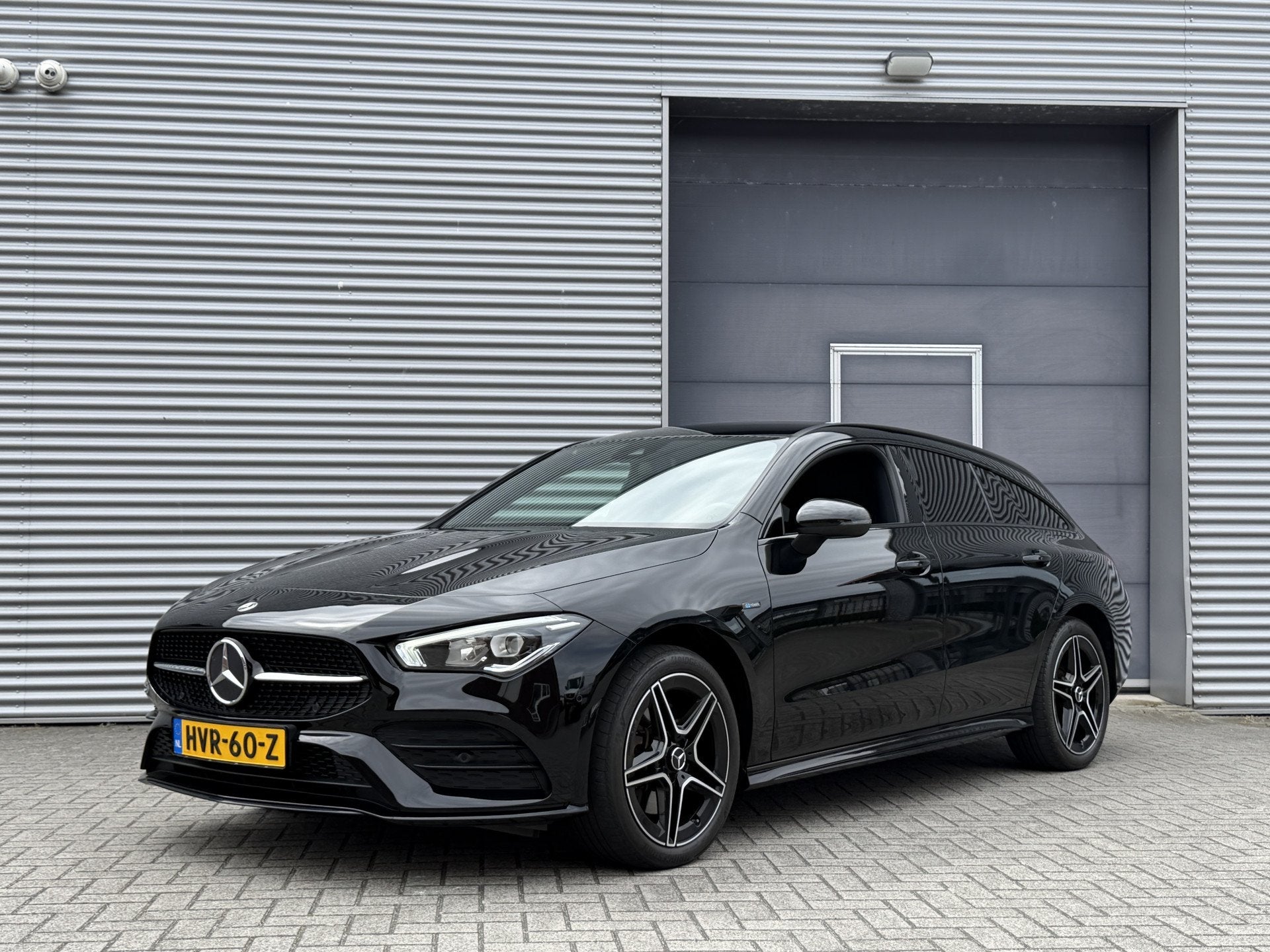 Mercedes-Benz CLA-Klasse Shooting Brake 250 e AMG Line I Aut, Auto's, CLA, Gebruikt, Zwart, 4 cilinders