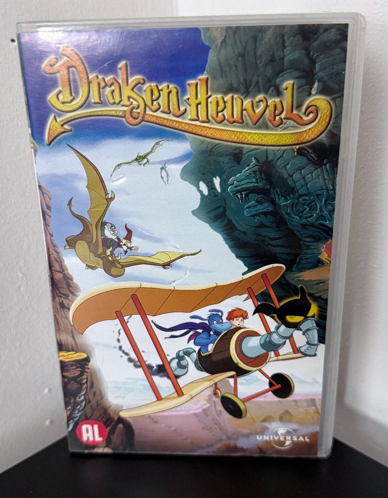 Drakenheuvel (2003)|NL Gesproken|Universal|VHS |Fantasie, Gebruikt, Animatie, Alle leeftijden, VHS