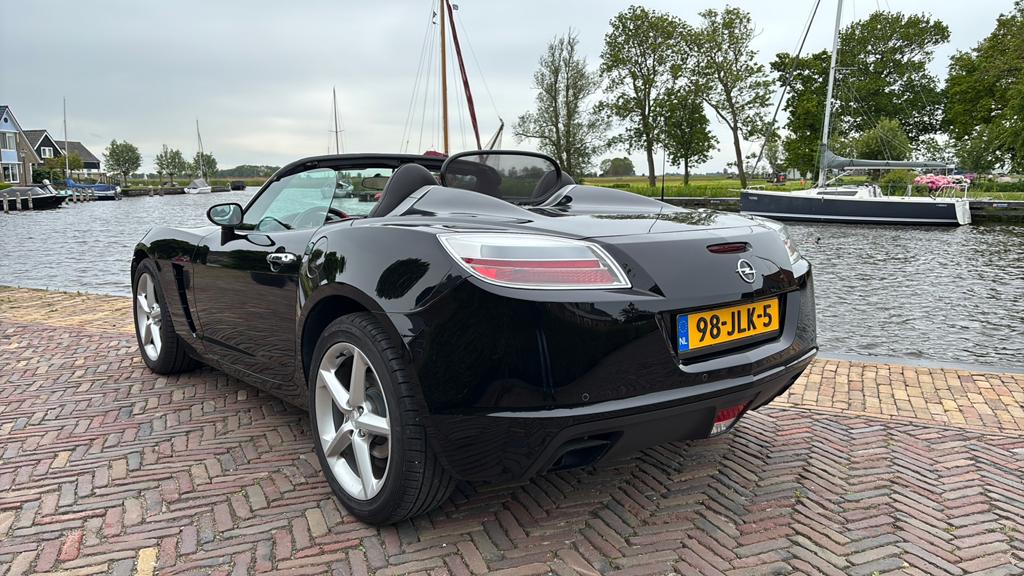 Opel GT 2.0 Turbo 2009  Nieuw st  Inruil mogelijk  66027  km, Auto's, Opel, 1998 cc, Achterwielaandrijving, 264 pk, 4 cilinders