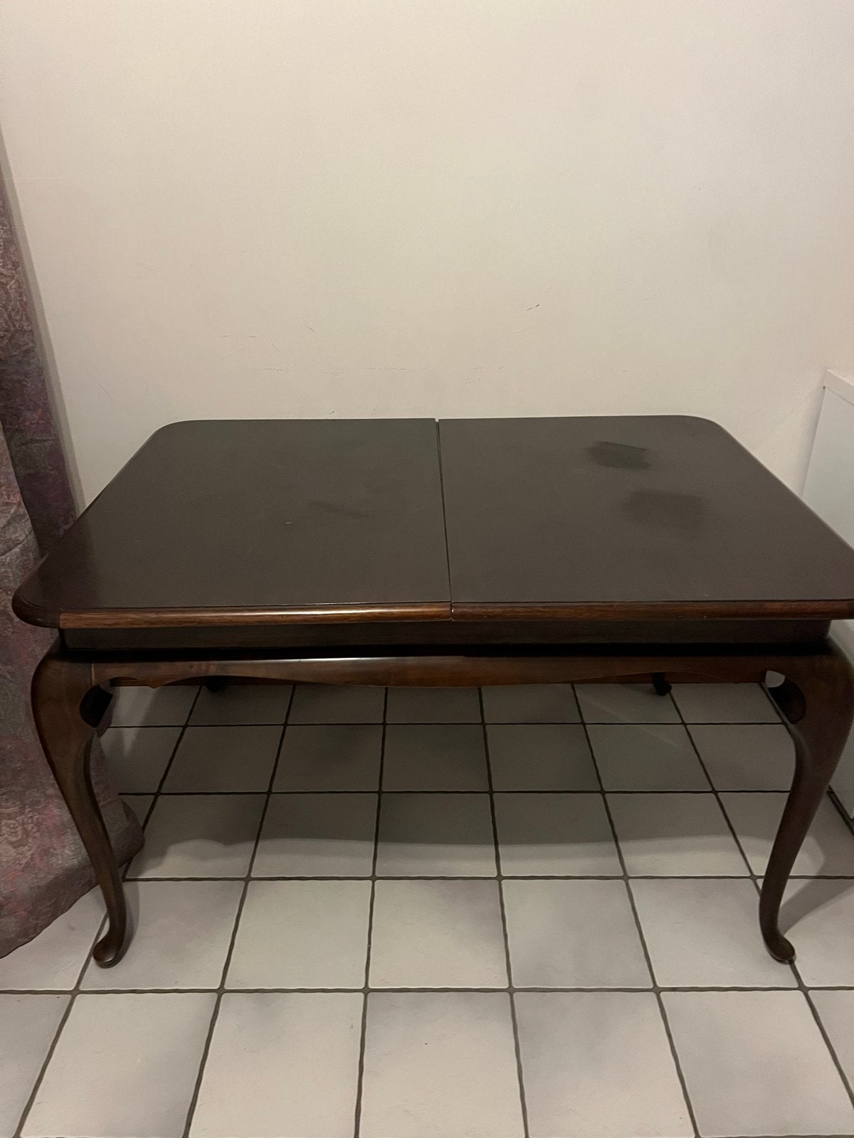 Uitschuifbare noten houten eettafel, Gebruikt, 100 tot 150 cm, Vijf personen of meer, Rechthoekig