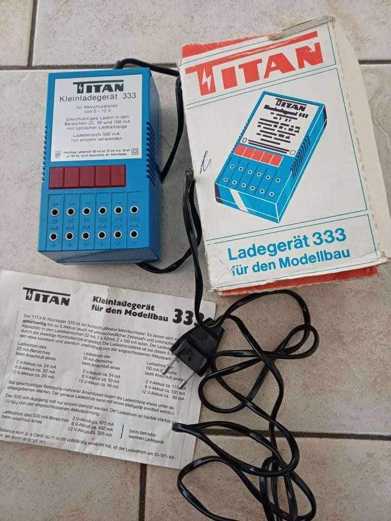 Titan 333 Kleinladergerat voor modelbouw accu's, jaren 70, Ophalen of Verzenden
