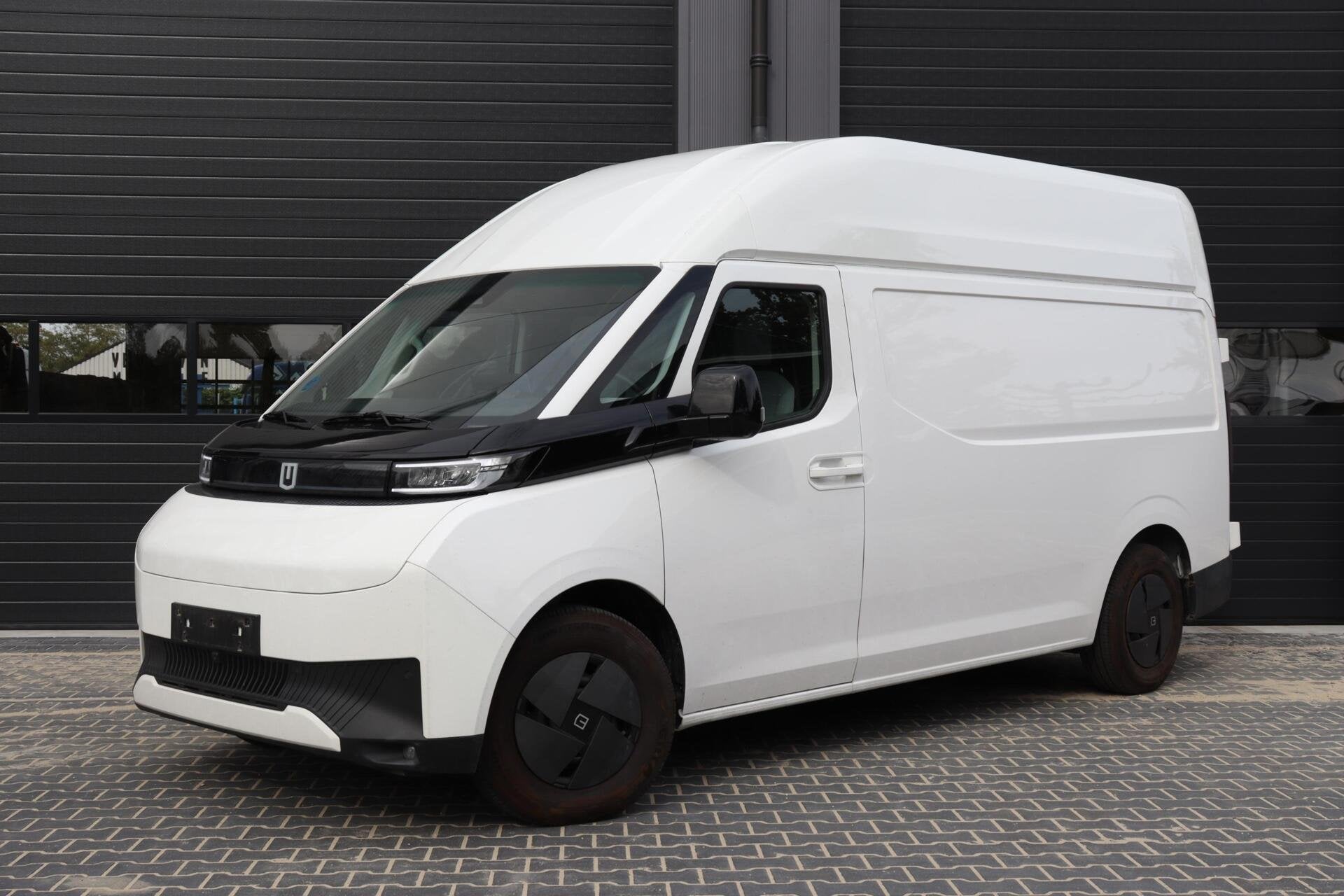 Farizon SV 83kWh L2H3 l 231PK l AIRCO l 360 CAMERA l FULL OP, Auto's, Overige merken, Dealer onderhouden, Gebruikt, Zwart