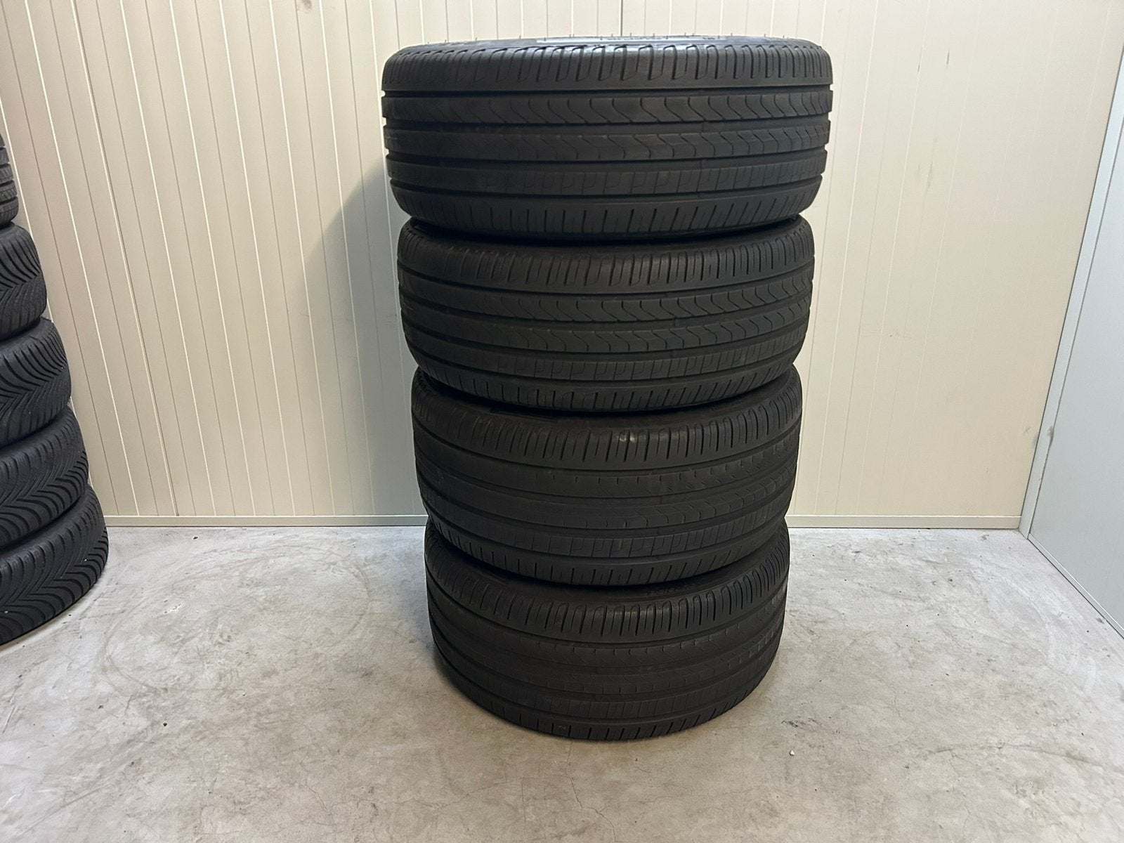 Originele 20 inch Porsche Taycan Turbo S aero design Pirelli, Ophalen, Gebruikt, 275 mm, Banden en Velgen