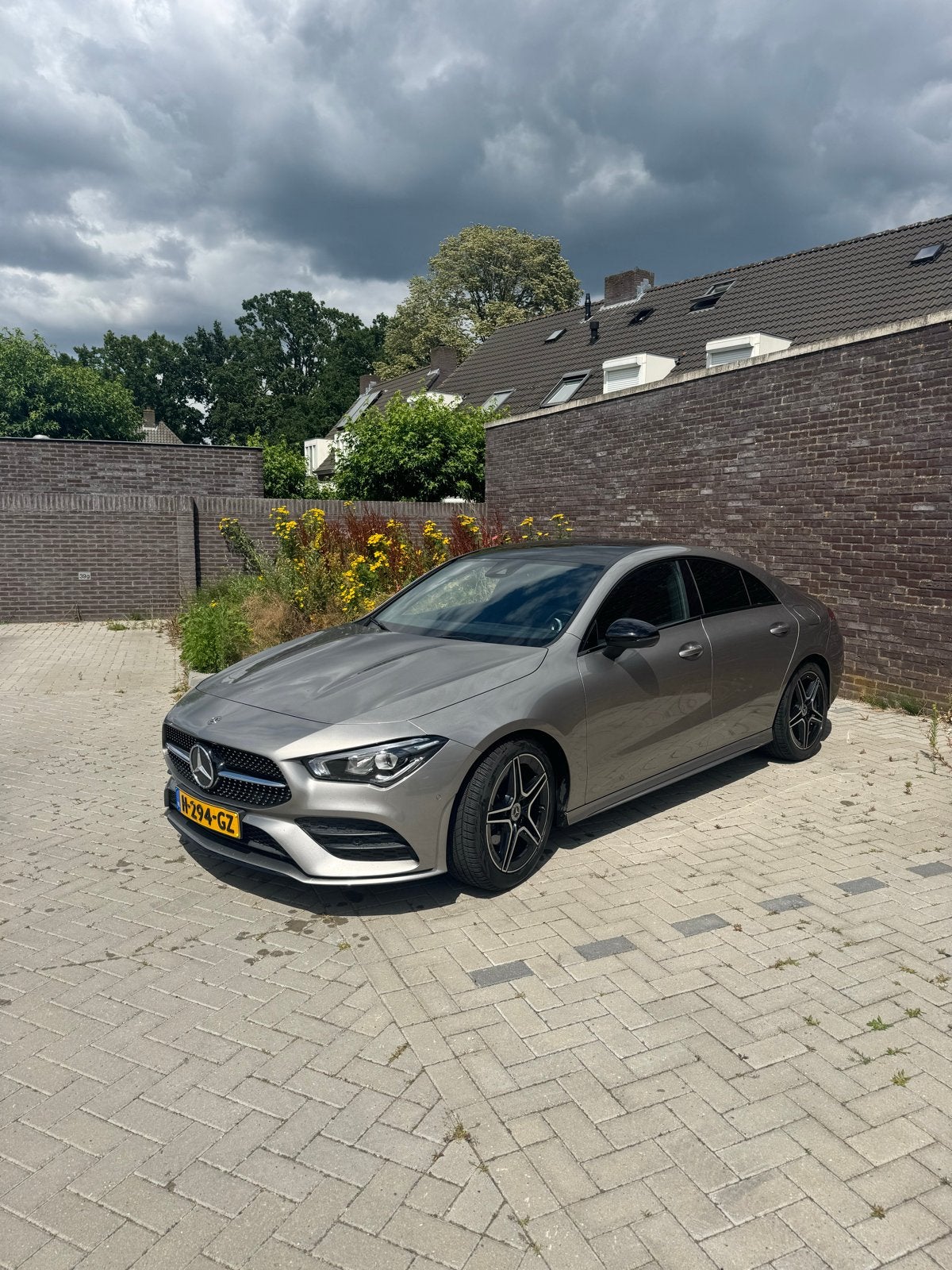 Mercedes-Benz CLA 180 136pk 7G-DCT 2020 Grijs, Auto's, CLA, 136 pk, 4 cilinders, Origineel Nederlands
