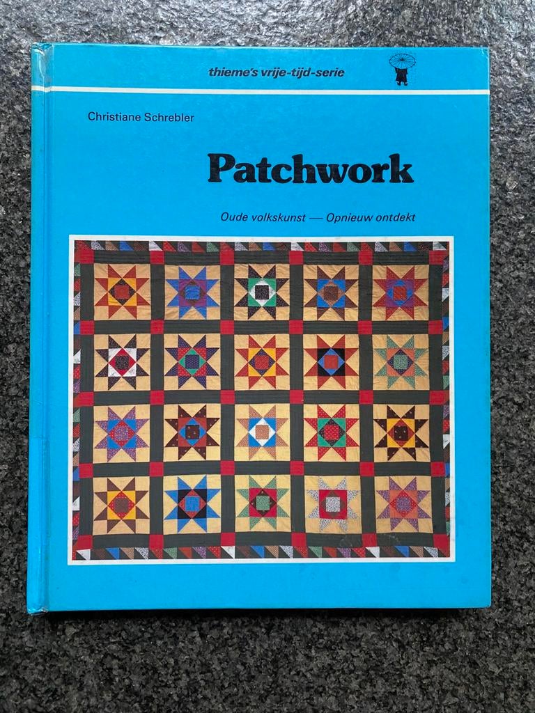 Patchwork boek oude volkskunst opnieuw ontdekt, Hobby en Vrije tijd, Ophalen of Verzenden, Zo goed als nieuw, Overige typen