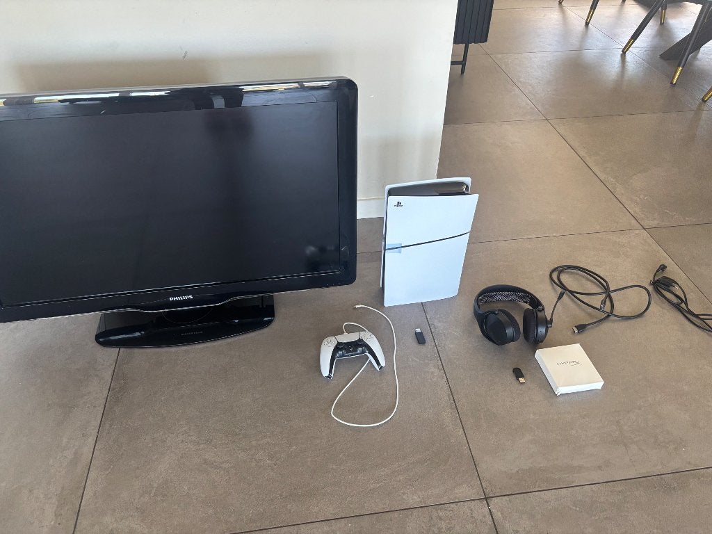 Playstation5 NIEUW met tv en headset Ophalen in Lwd of Adam, Ophalen, Nieuw, Playstation 5 Digital