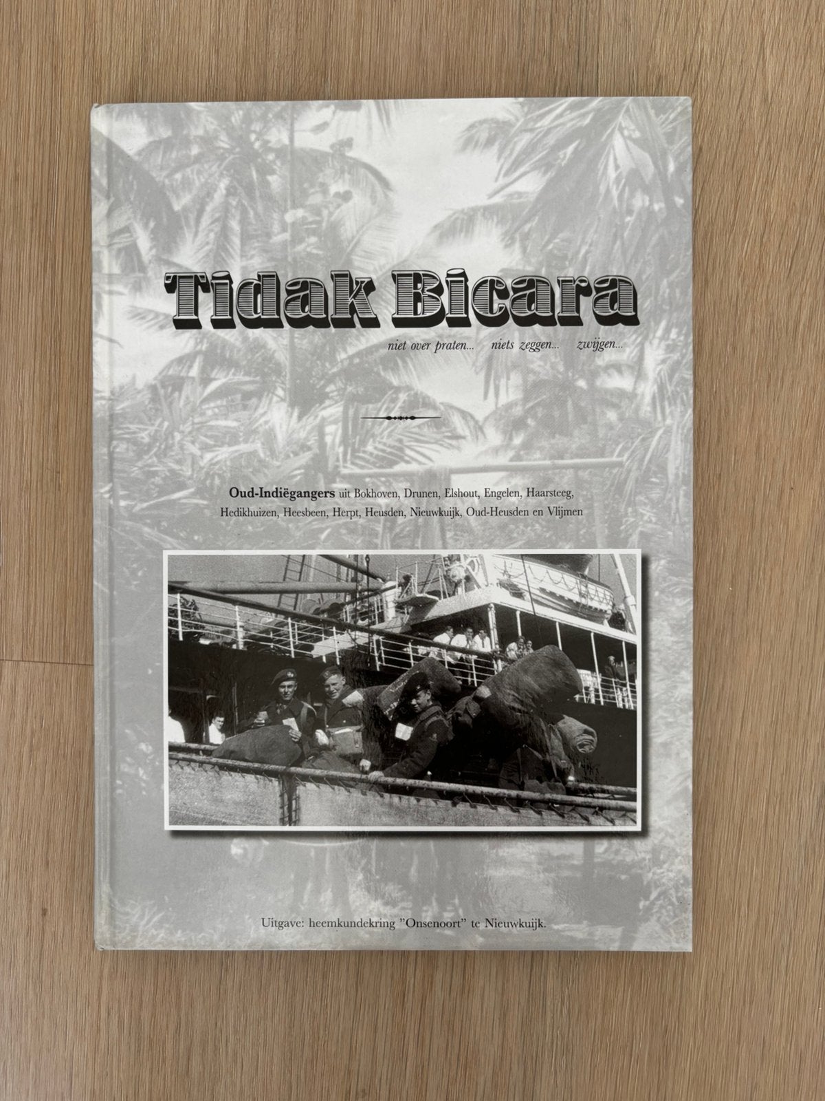 Tidak Bicara, Ophalen of Verzenden, Zo goed als nieuw