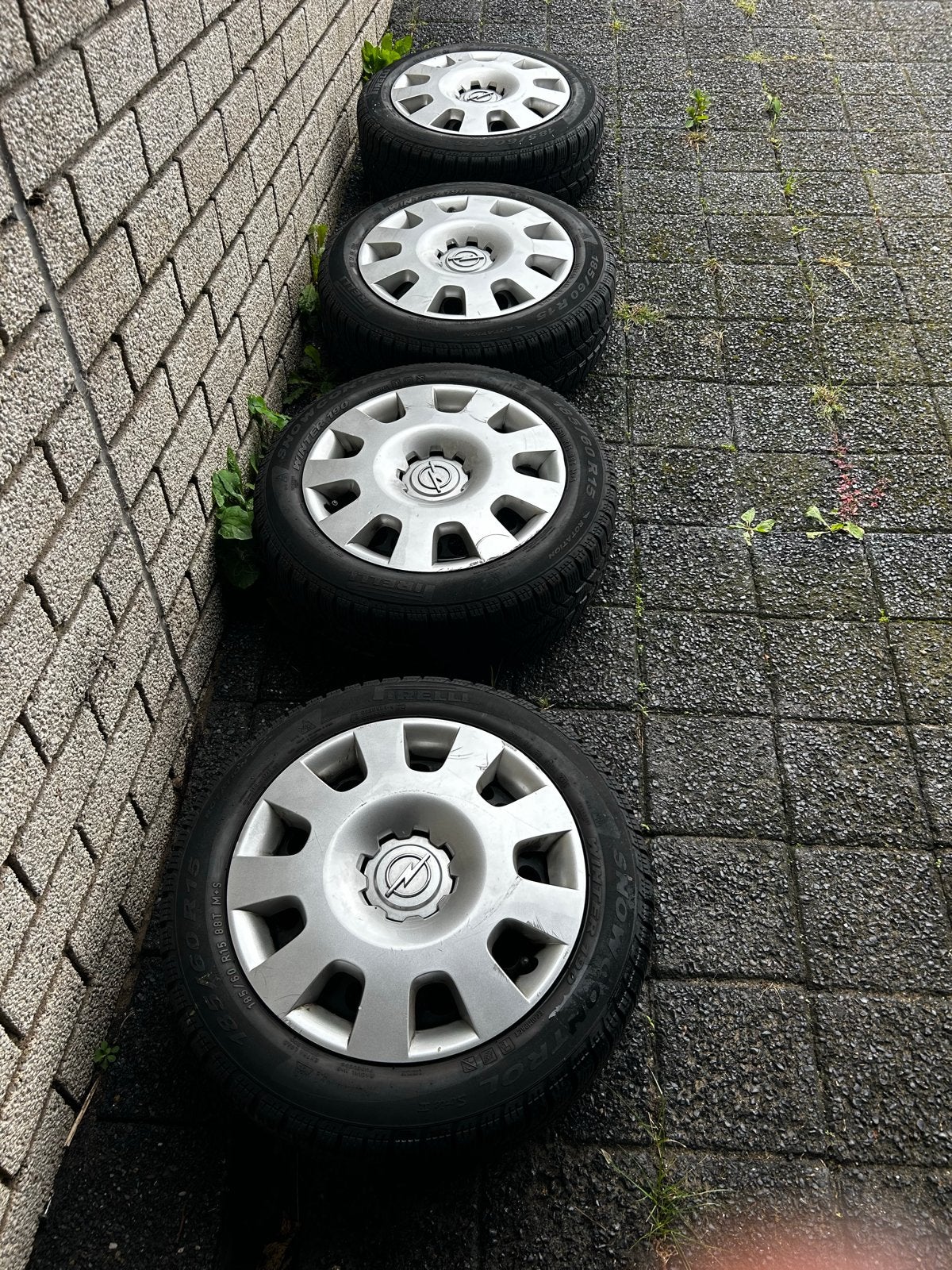Set van 4 winterbanden met velgen - 195/65 R15 (Opel Corsa), Ophalen, Gebruikt