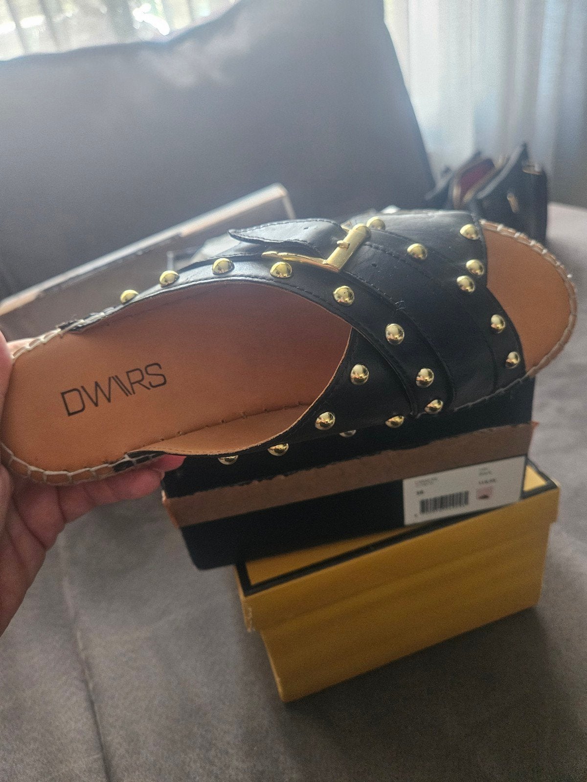 Nieuw in doos slippers maat 39 het met dwars, Ophalen of Verzenden, Nieuw