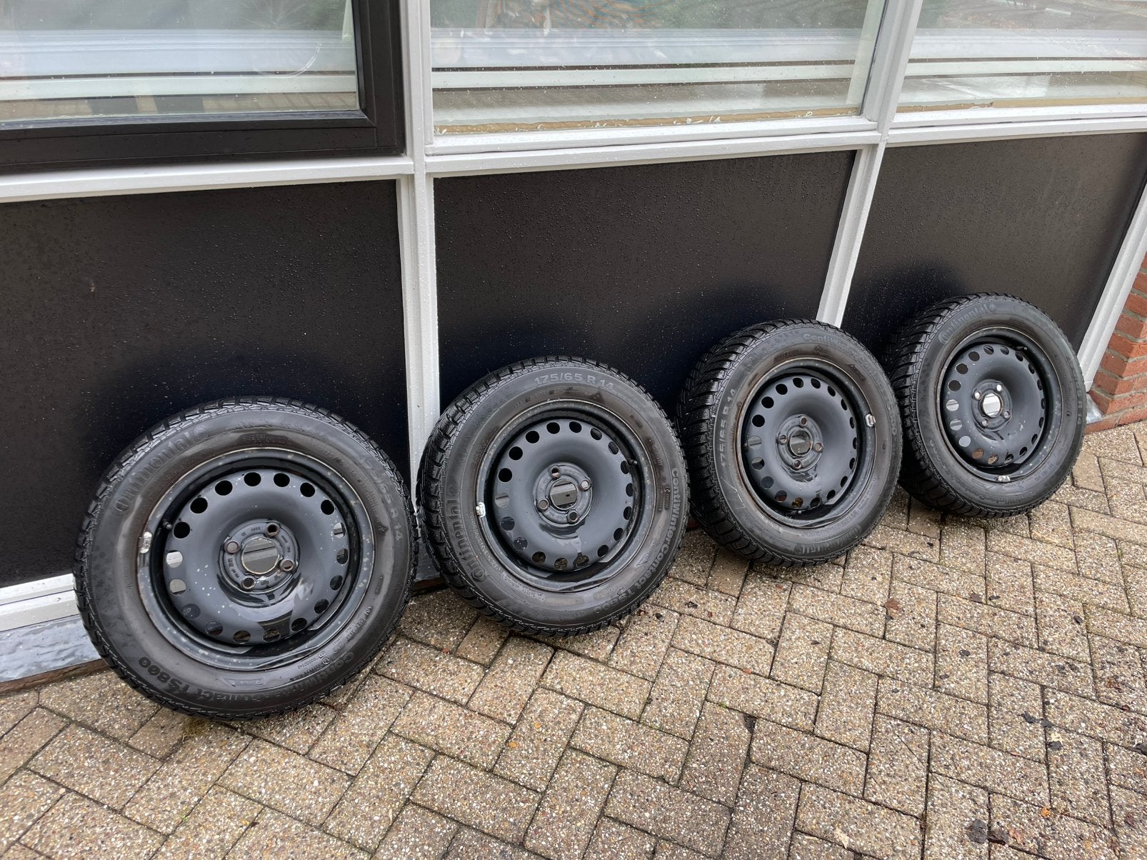 Volkswagen Up winterwielen set 175/65/14., Ophalen, 14 inch, 175 mm, Banden en Velgen