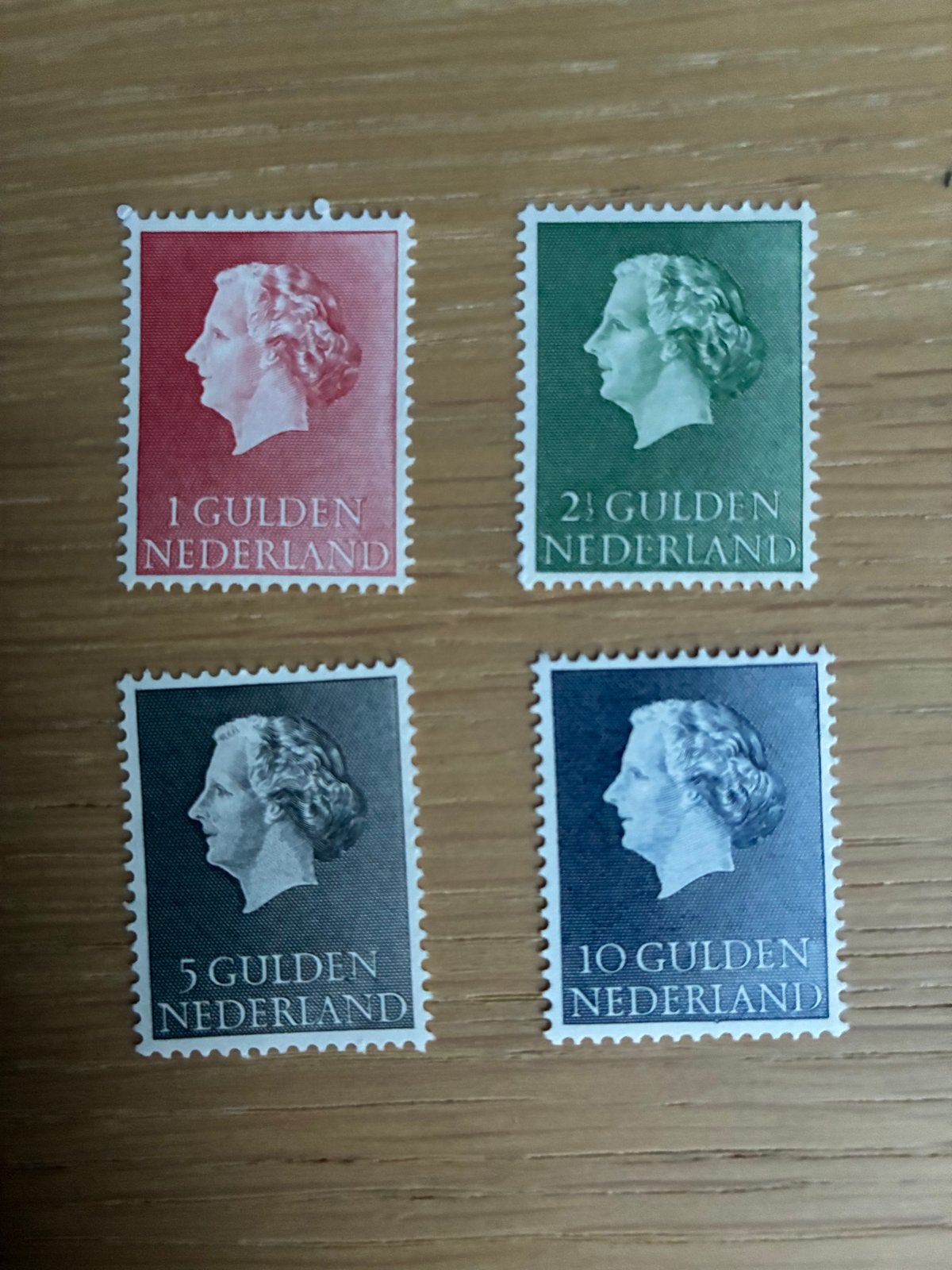 Nederlandse postzegels Koningin Juliana (1, 2.5, 5, 10 Gulde, Postzegels en Munten, Ophalen of Verzenden, Na 1940, Postfris