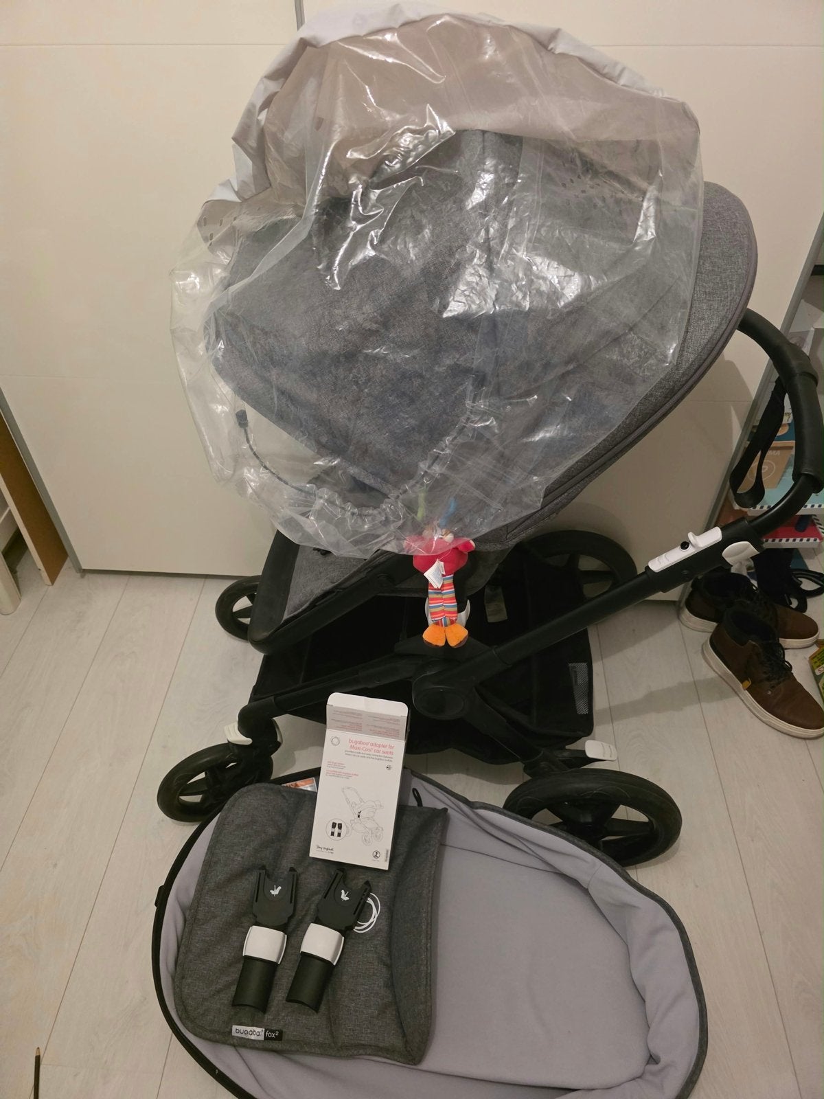 Bugaboo Fox 2 kinderwagen met reiswieg en adapters, Gebruikt, Bugaboo, Ophalen of Verzenden, Combiwagen