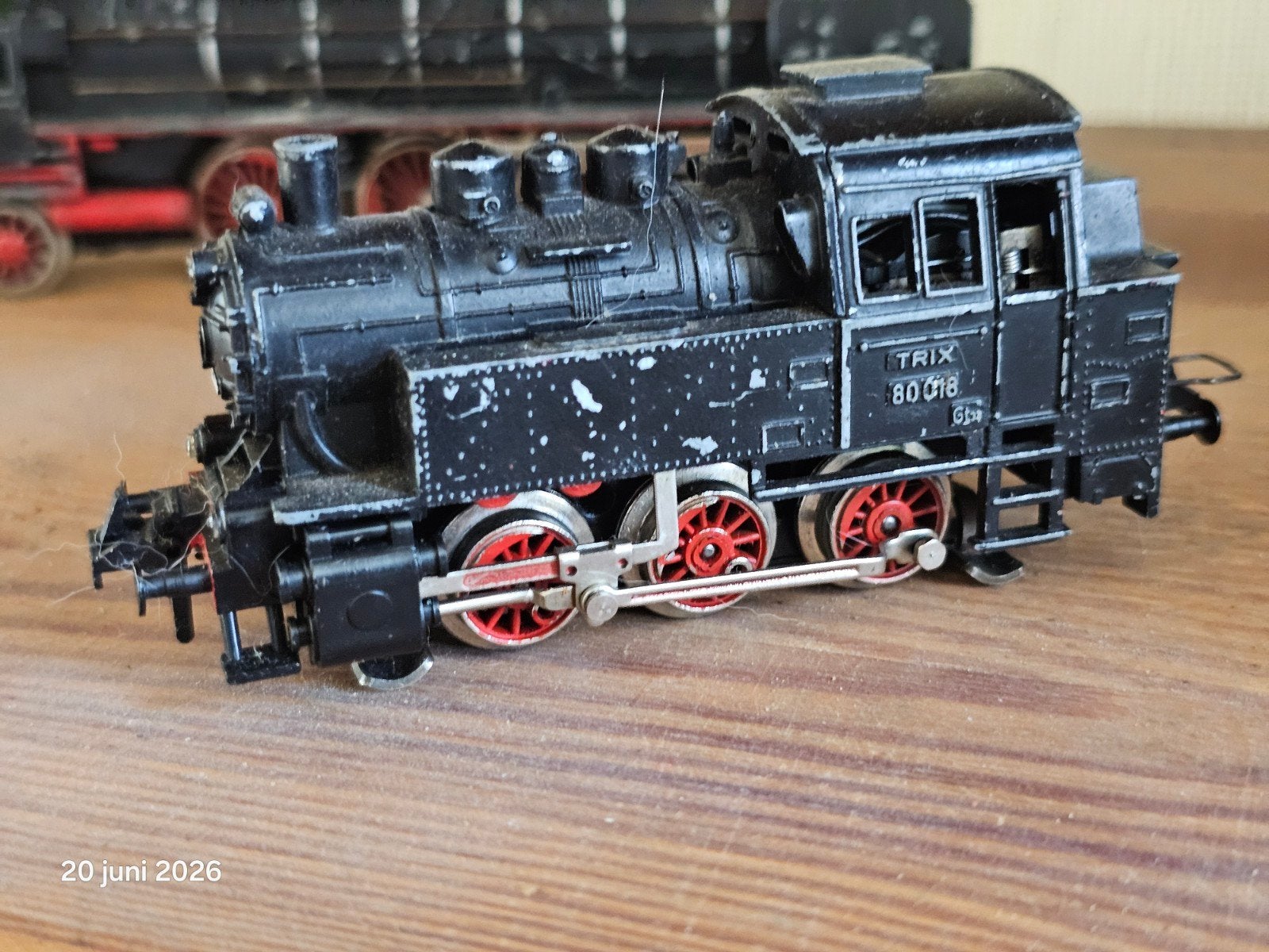 Trix Express BR80 locomotief met metalen kap, Hobby en Vrije tijd, Modeltreinen | H0, Gebruikt, Trix, Ophalen of Verzenden, Gelijkstroom