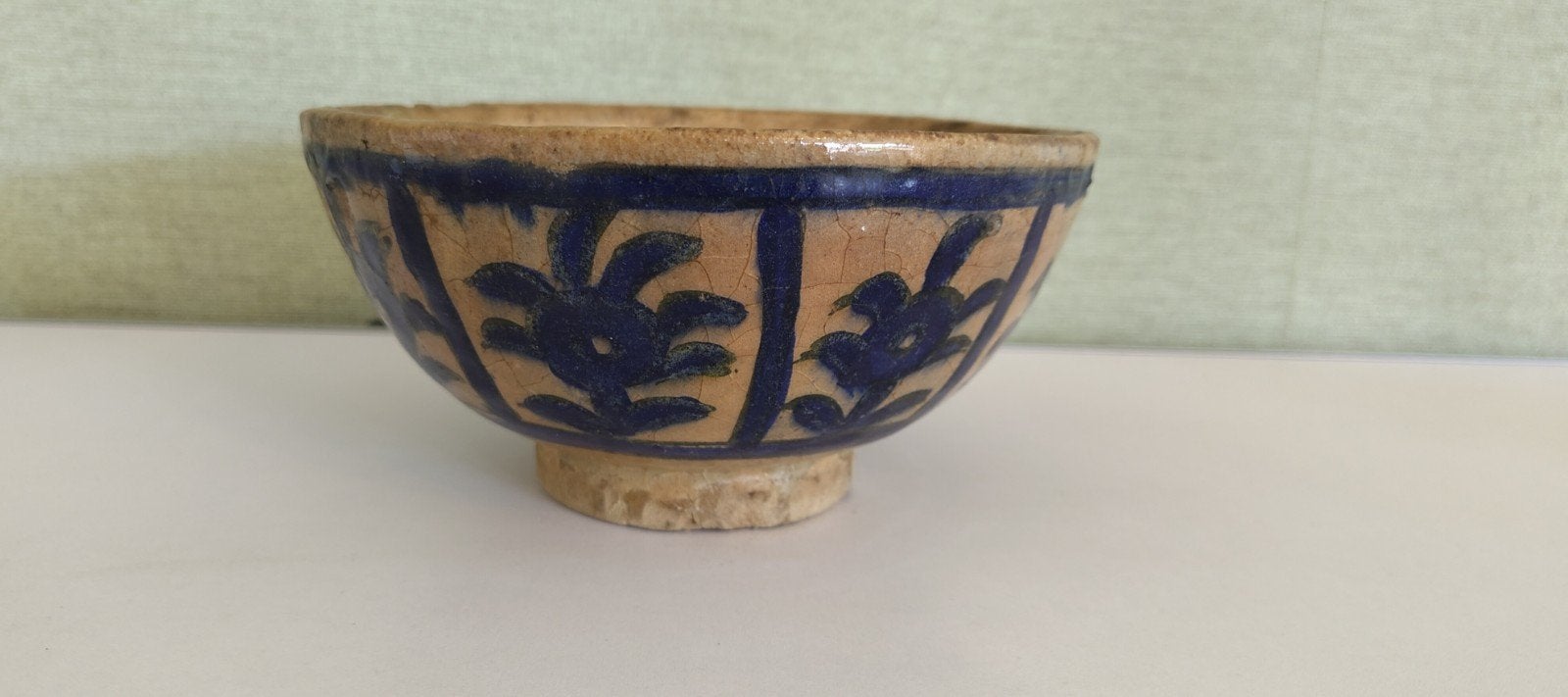 Antieke Perzische kom, Safavidische stijl, 17e/18e eeuw, Antiek en Kunst, Antiek | Keramiek en Aardewerk, Ophalen of Verzenden