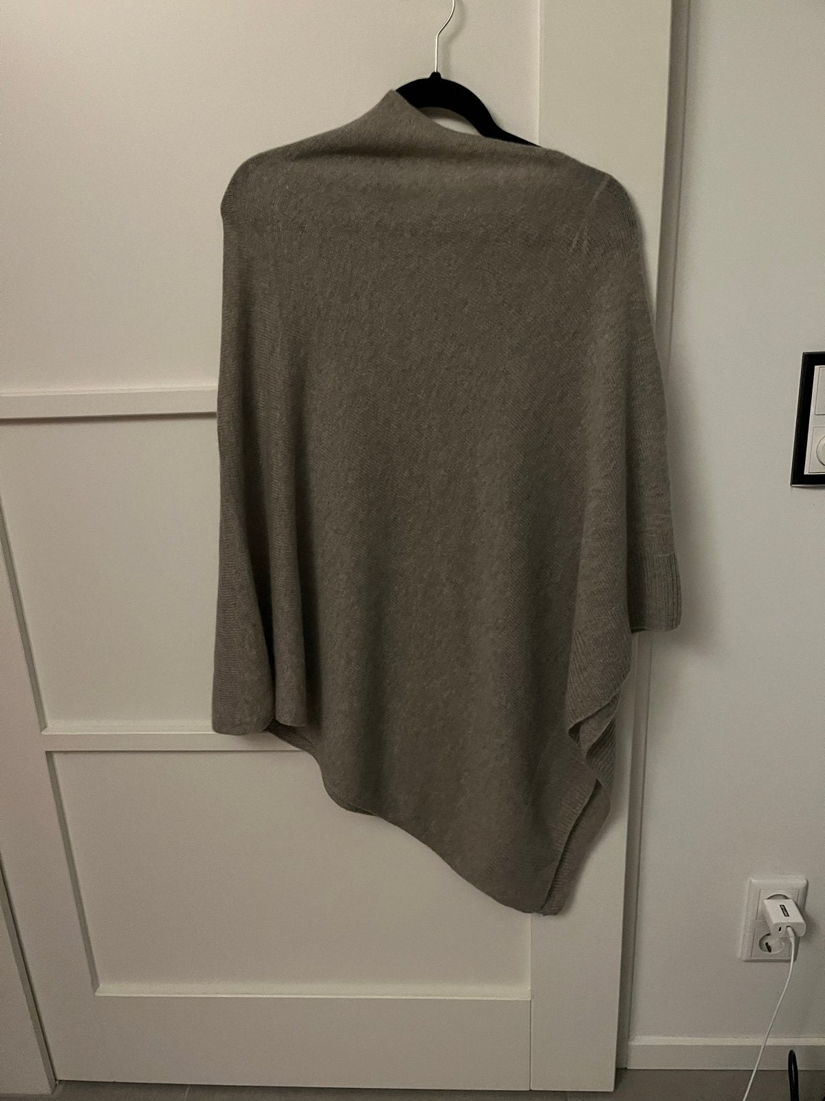 H&M wollen poncho - One Size, Verzenden, Nieuw, Maat 42/44 (L), Grijs