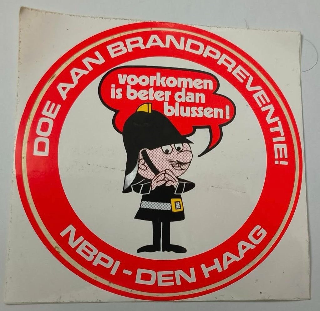 Sticker doe aan brandpreventie NBPI-Den Haag, Ophalen of Verzenden, Zo goed als nieuw, Bedrijf of Vereniging
