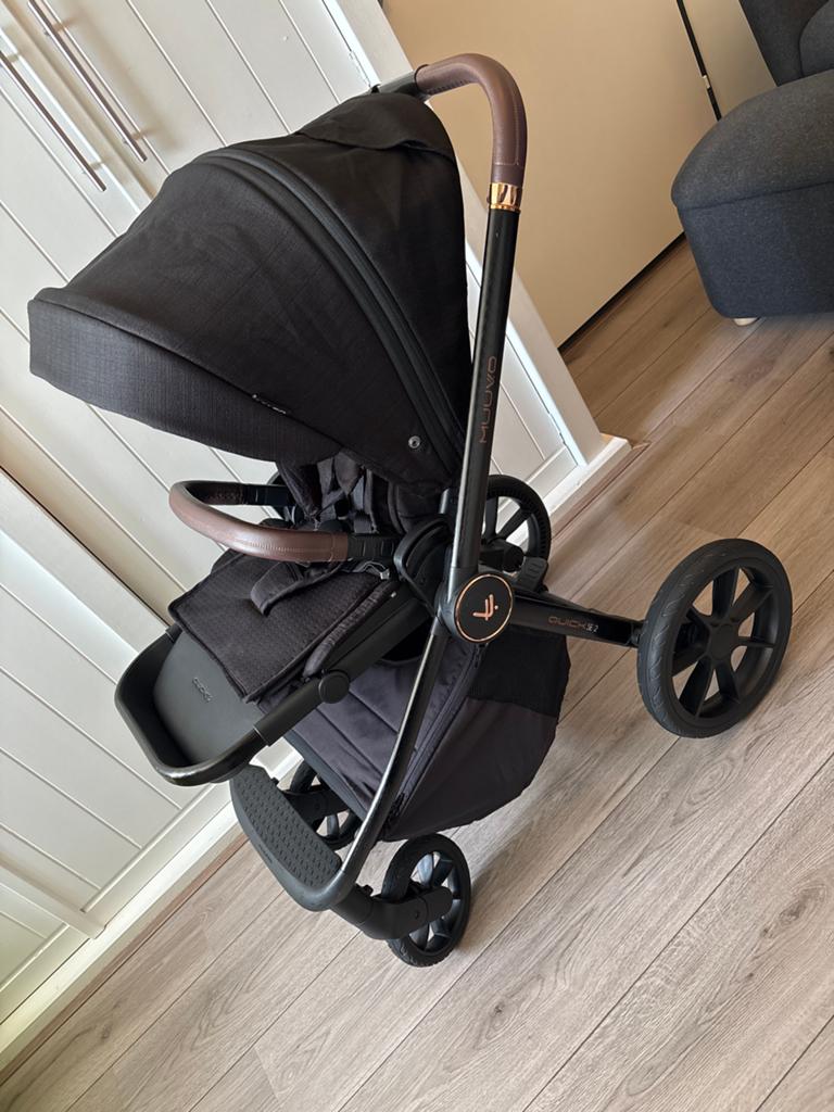 Nieuwe Muuvo Quick SE 2 Combiwagen met Reiswieg en Zitje, Kinderen en Baby's, Kinderwagens en Combinaties, Overige merken, Nieuw