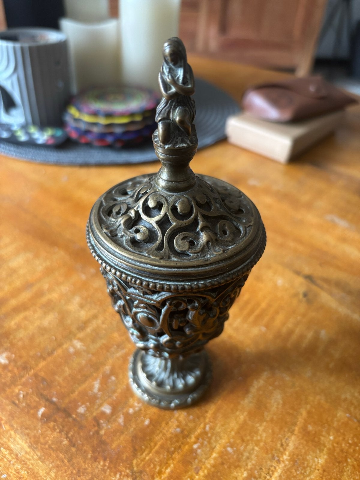 Antieke bronzen inktpot met gedetailleerde versieringen, Antiek en Kunst, Antiek | Koper en Brons, Ophalen of Verzenden, Brons